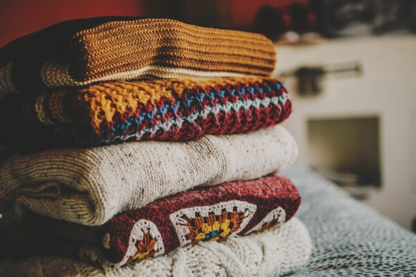 Mastering the Seasonal Switch: From Breezy Summer to Cozy Fall and Winter